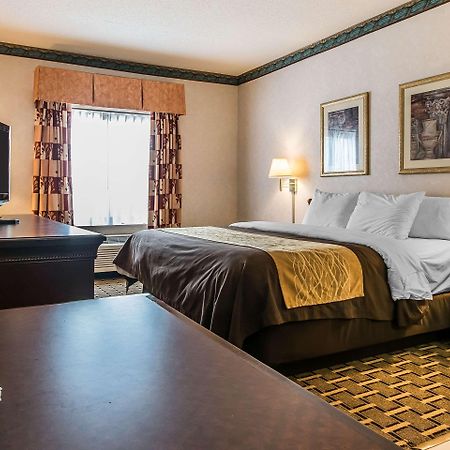 Quality Inn & Suites Stacer Екстериор снимка