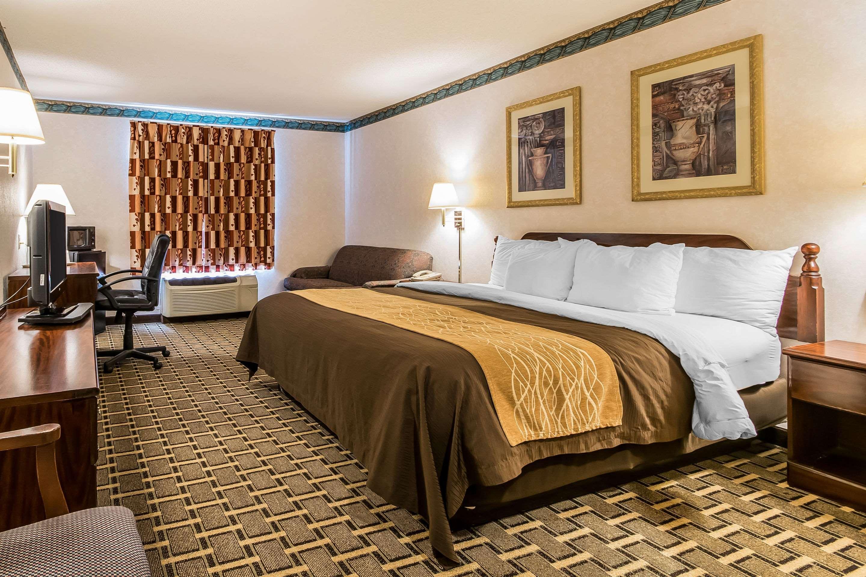 Quality Inn & Suites Stacer Екстериор снимка