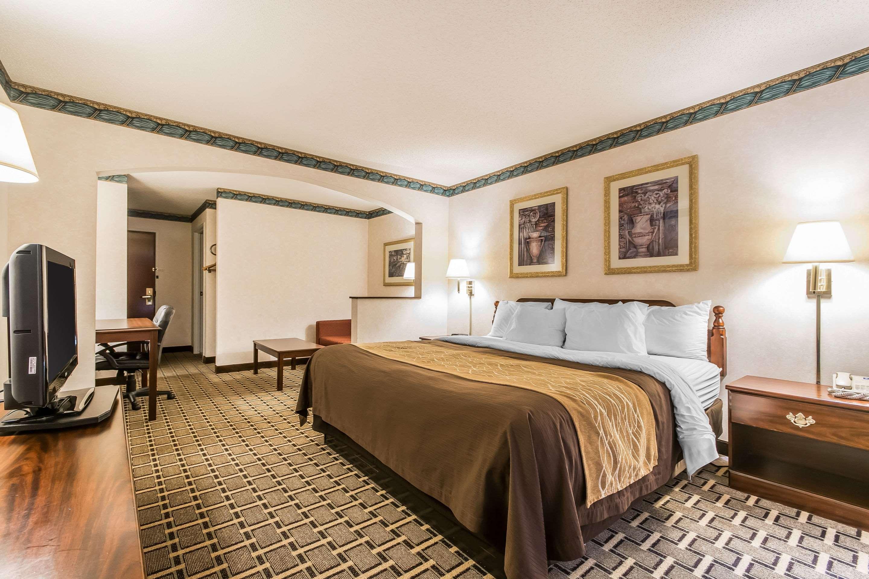 Quality Inn & Suites Stacer Екстериор снимка