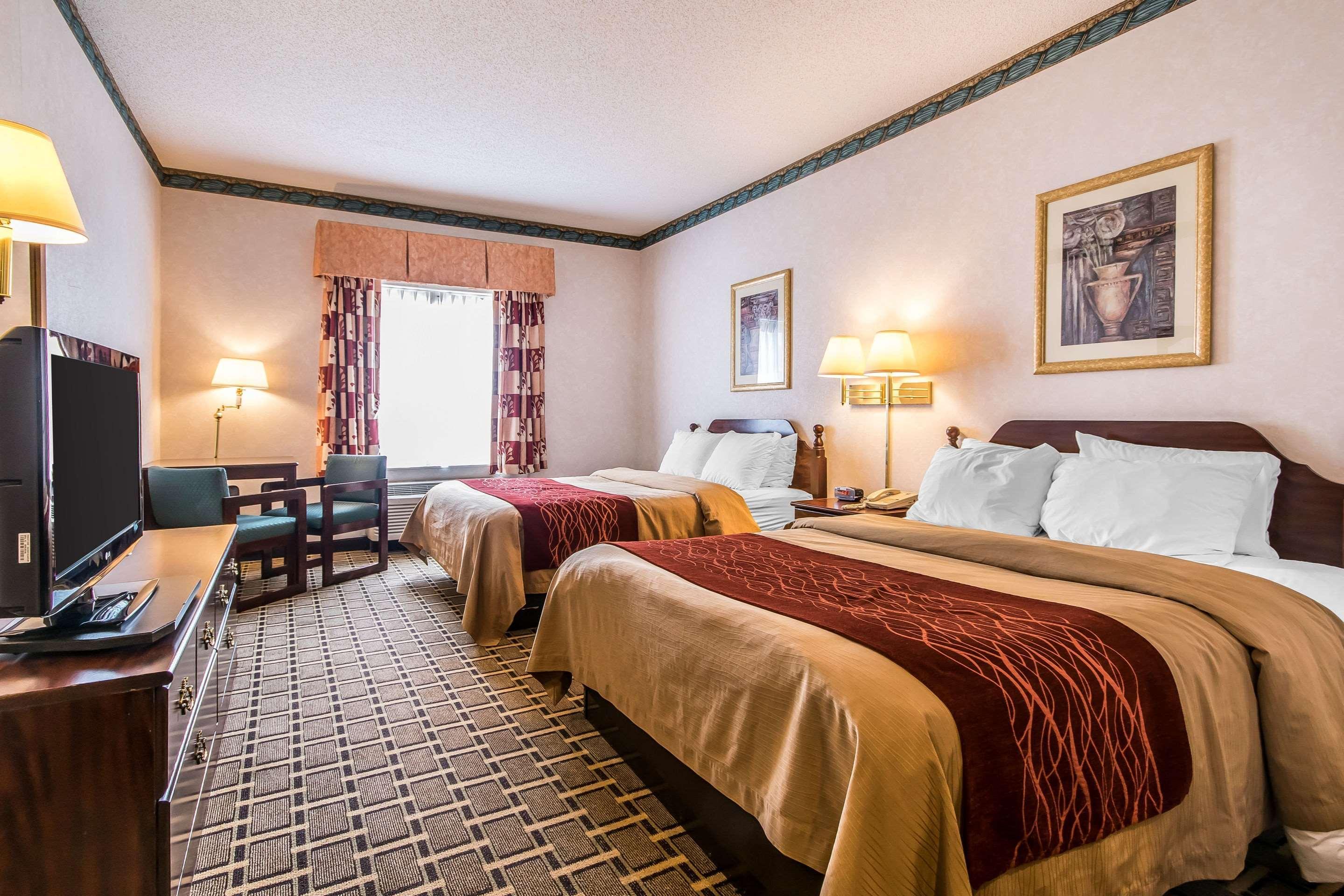 Quality Inn & Suites Stacer Екстериор снимка