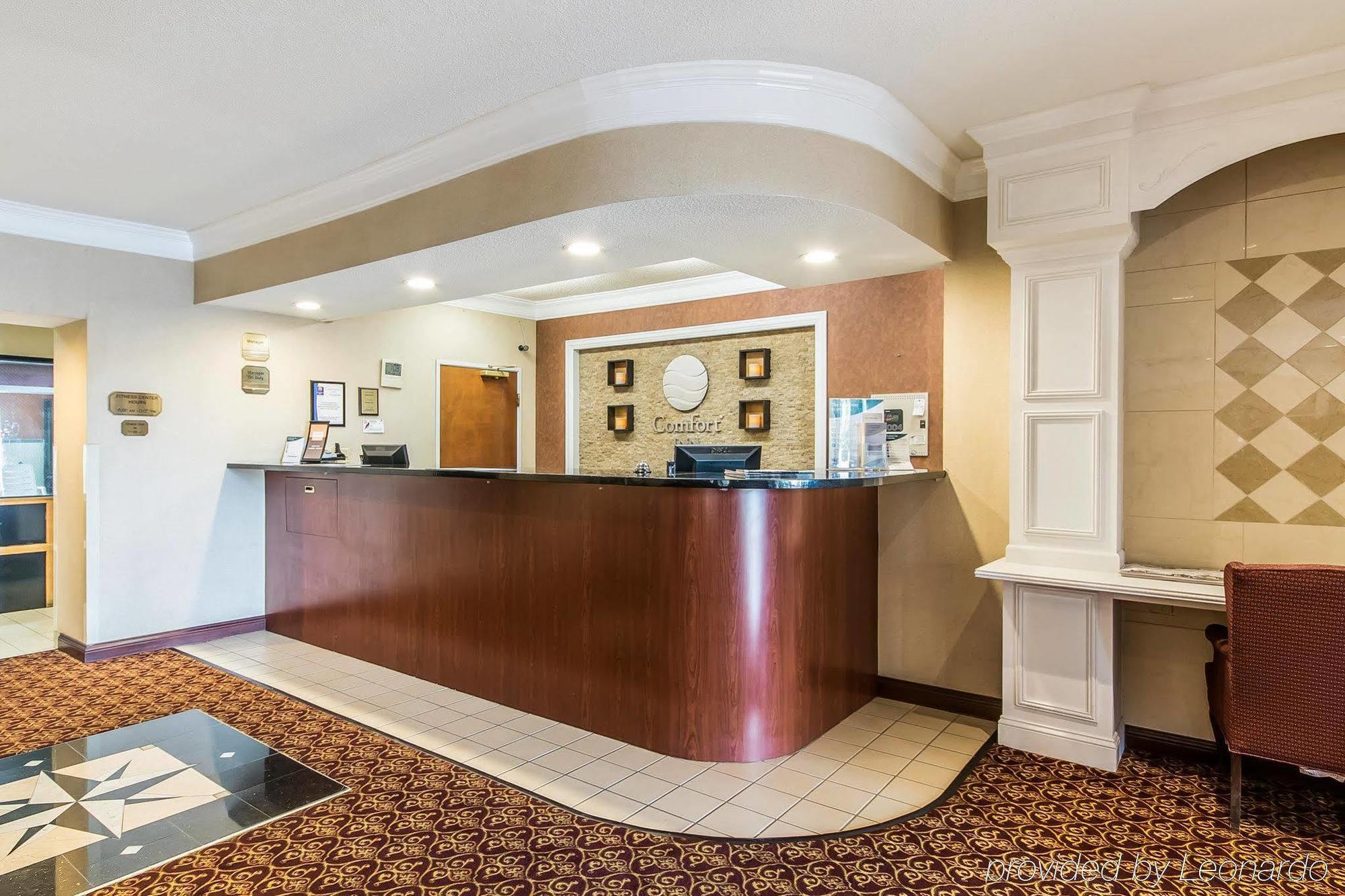 Quality Inn & Suites Stacer Екстериор снимка