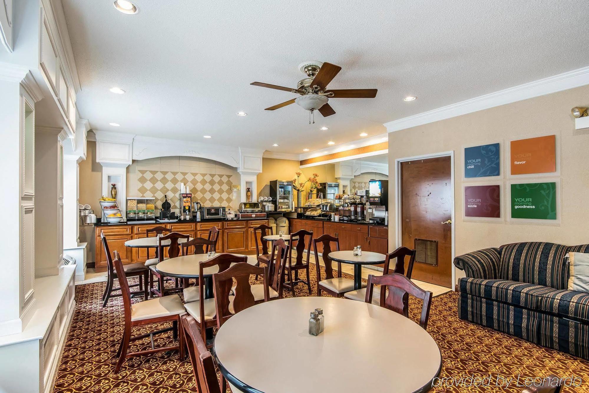 Quality Inn & Suites Stacer Екстериор снимка